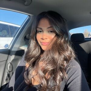 Meet your Posher, Maddie